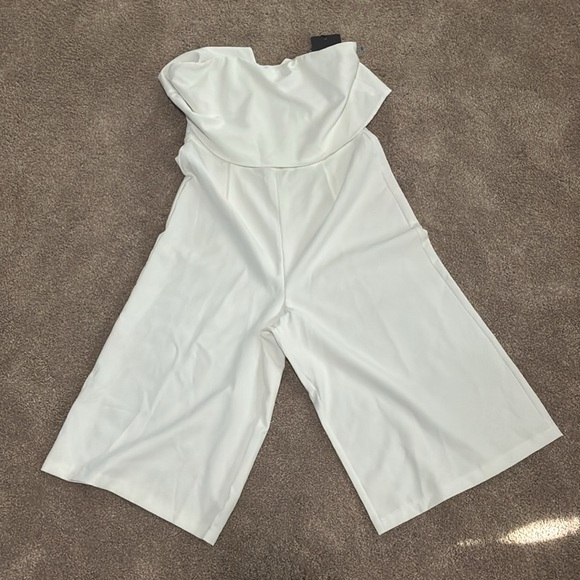 Missguided White Satin Jumpsuit - Picture 3 of 3